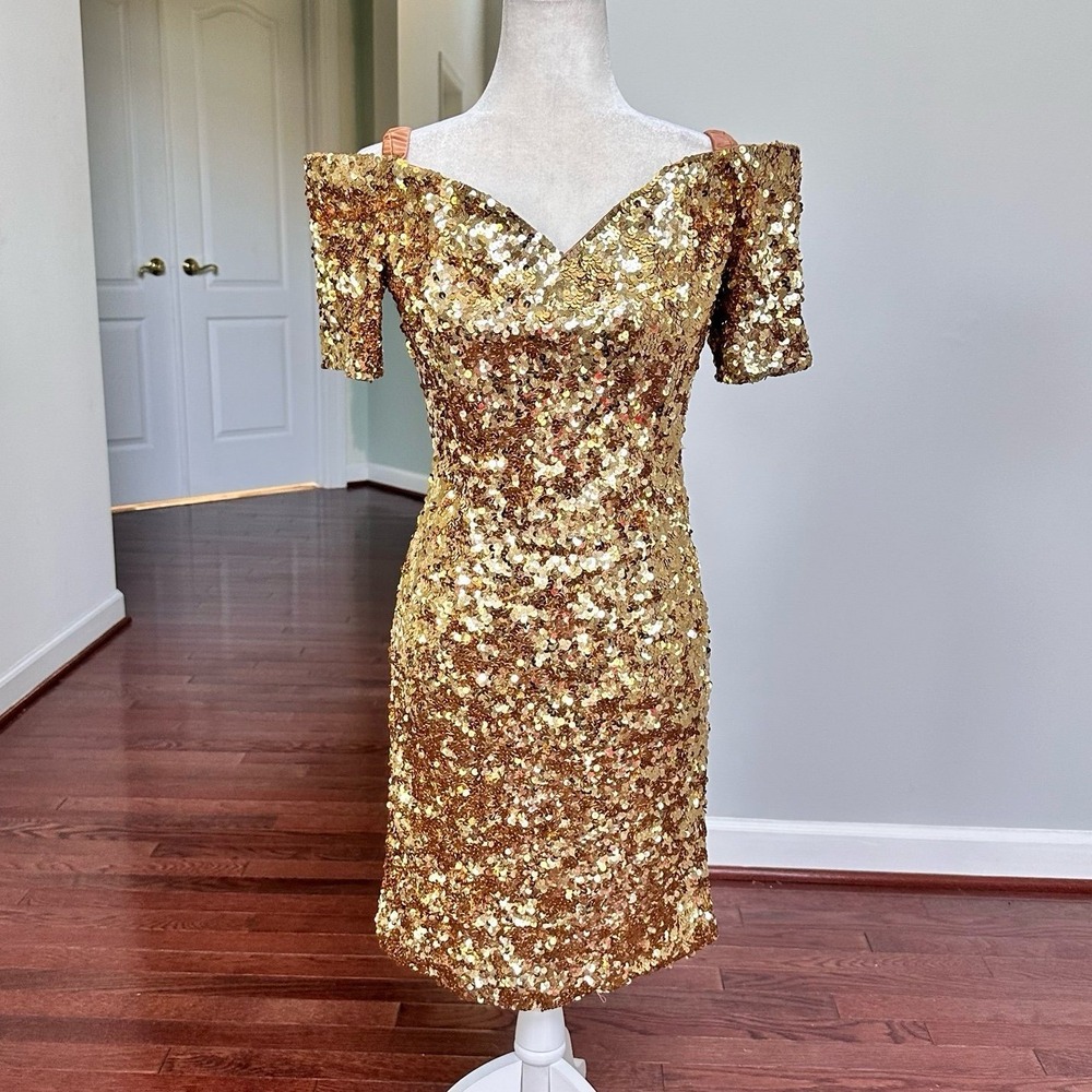 NITELINE Fully Gold Sequin Off The Shoulder Sweetheart Pencil Cocktail Dress